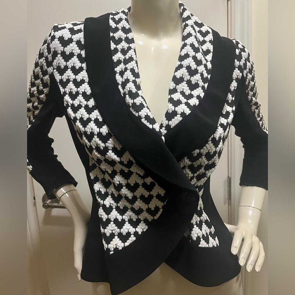 Joseph Ribkoff Black and white houndstooth jacket,